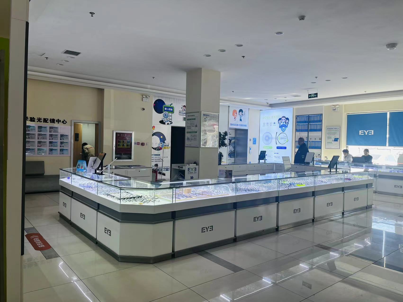 醫(yī)院內(nèi)部